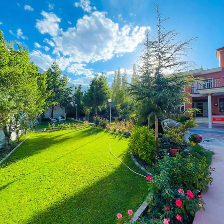 Taaj Residence Скарду Екстериор снимка