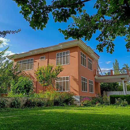 Taaj Residence Скарду Екстериор снимка