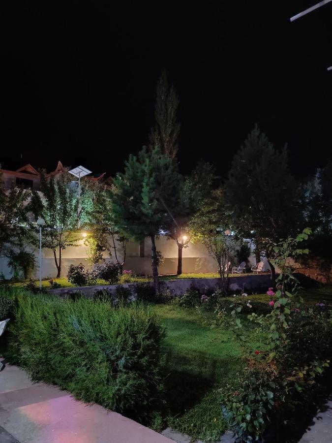 Taaj Residence Скарду Екстериор снимка