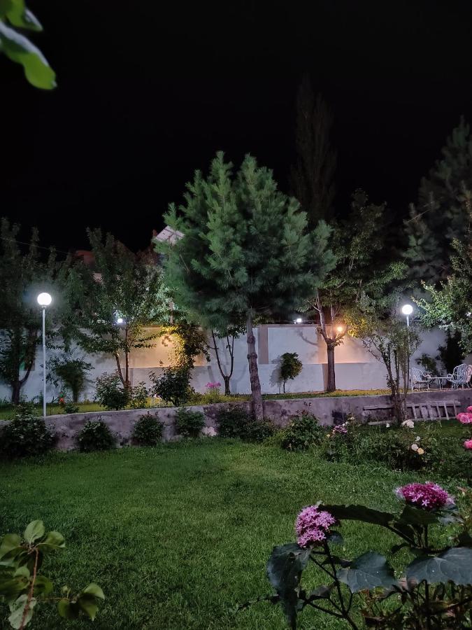 Taaj Residence Скарду Екстериор снимка