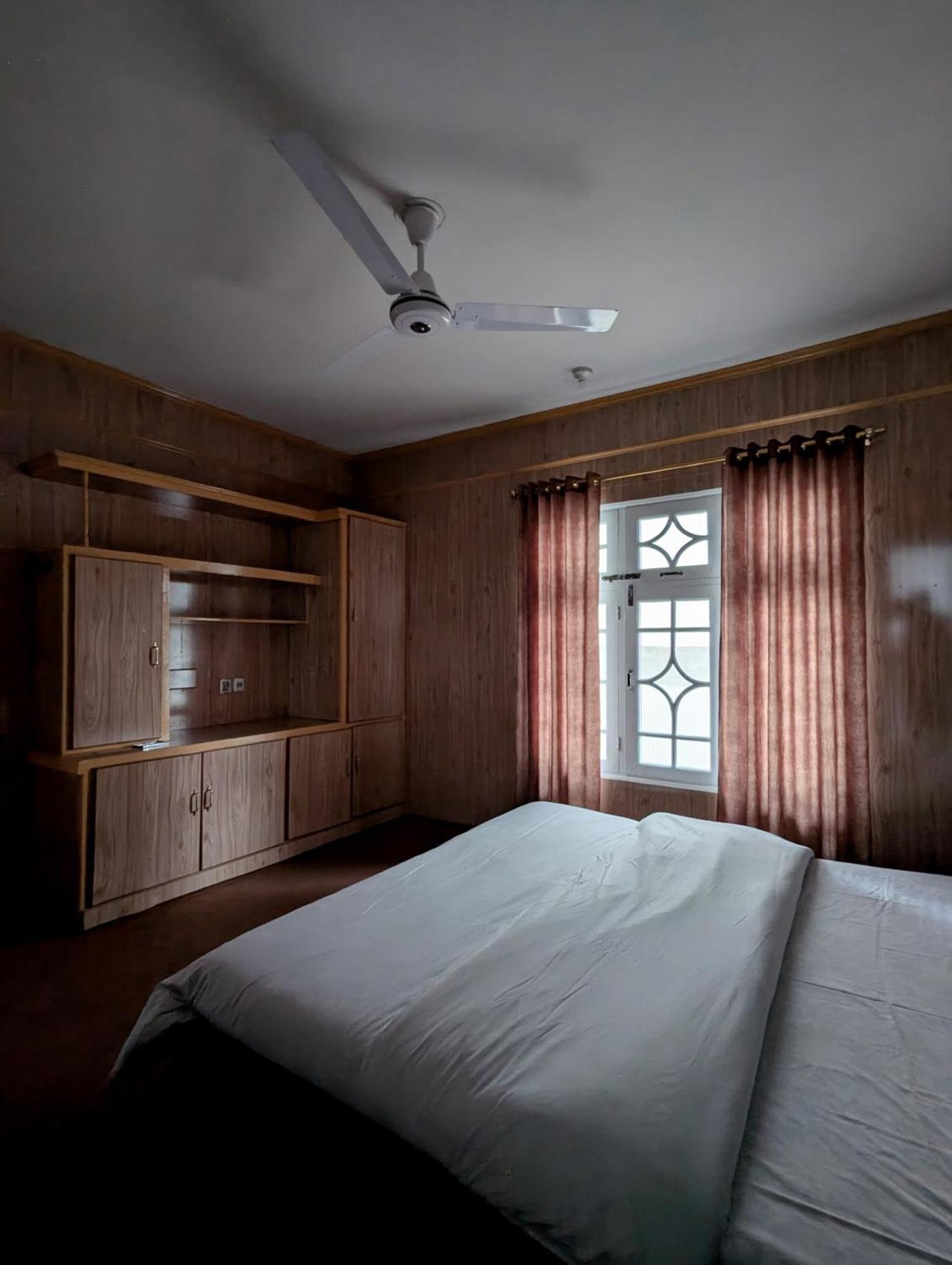 Taaj Residence Скарду Екстериор снимка